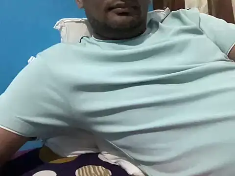 Snapshot of NiceBoy9099 chatting on February 28, 2026, 10:37 am NiceBoy9099 online show from February 28, 2026, 10:37 am