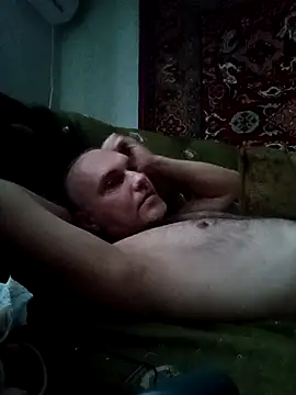 Pineapple04 online show from November 28, 2025, 5:07 am