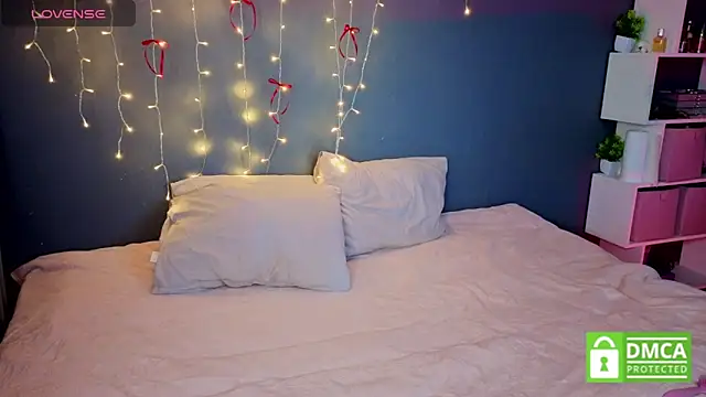 Snapshot of aneta_alisha chatting on April 7, 2026, 4:42 pm aneta alisha online show from April 7, 2026, 4:42 pm