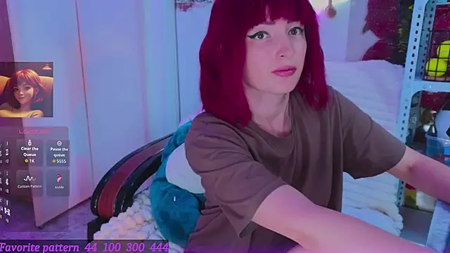 Snapshot of Toxic_Ellies chatting on June 17, 2026, 7:08 am Toxic Ellies online show from June 17, 2026, 7:08 am