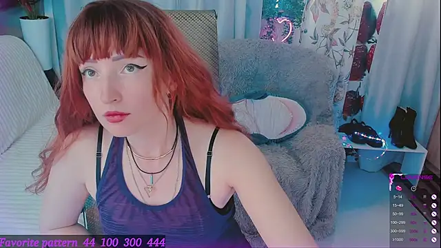 Snapshot of Toxic_Ellies chatting on April 10, 2026, 10:44 am Toxic Ellies online show from April 10, 2026, 10:44 am