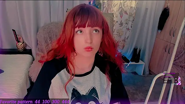 Snapshot of Toxic_Ellies chatting on April 11, 2026, 11:58 am Toxic Ellies online show from April 11, 2026, 11:58 am