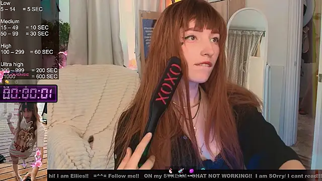 Snapshot of Toxic_Ellies chatting on March 8, 2026, 12:41 pm Toxic Ellies online show from March 8, 2026, 12:41 pm