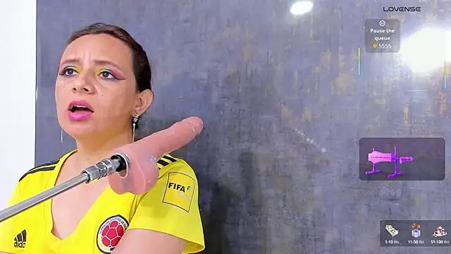 Issys milf online show from September 9, 2025, 12:25 pm