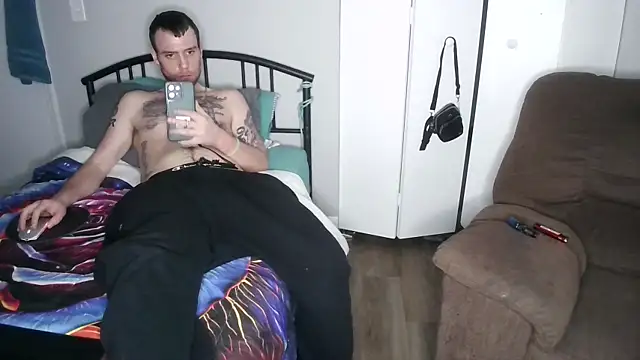 Snapshot of Boogieflex1 chatting on October 29, 2025, 4:55 am Boogieflex1 online show from October 29, 2025, 4:55 am