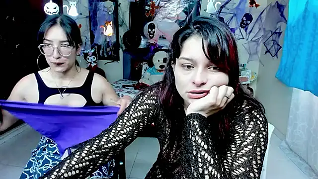 jeyloveebony online show from October 21, 2025, 1:54 pm