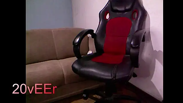 20vEEr online show from September 10, 2025, 8:52 pm