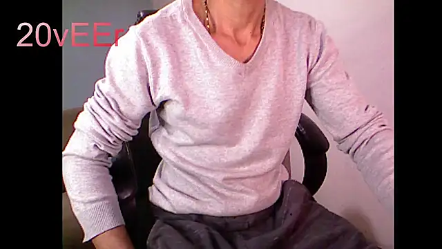 20vEEr online show from September 17, 2025, 7:38 pm