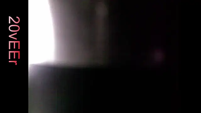 20vEEr online show from September 29, 2025, 8:47 pm