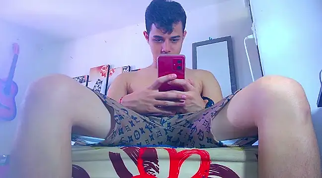 Snapshot of ADAM_HOT chatting on February 9, 2025, 7:52 pm ADAM HOT online show from February 9, 2025, 7:52 pm