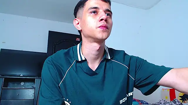 ADAM HOT online show from December 16, 2025, 12:37 am