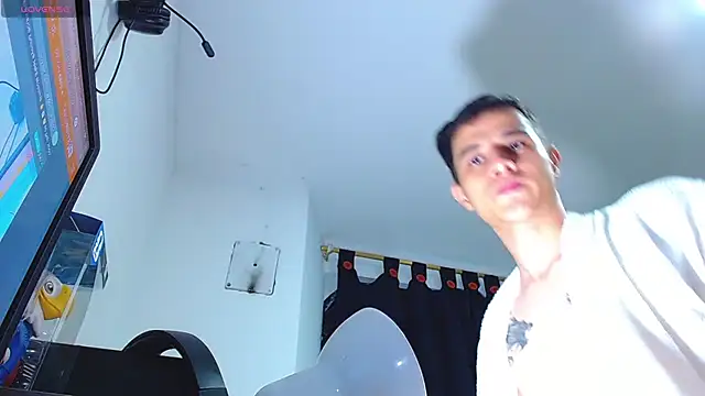 ADAM HOT online show from July 5, 2026, 11:44 pm