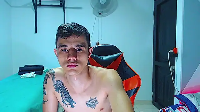 ADAM HOT online show from May 29, 2026, 10:38 pm