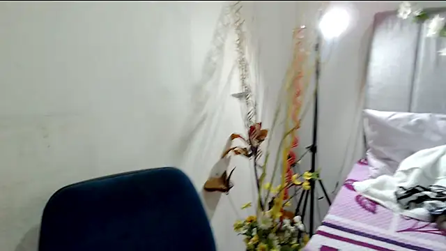 Snapshot of Maximesex chatting on February 24, 2025, 1:31 pm Maximesex online show from February 24, 2025, 1:31 pm
