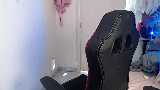 Maximesex online show from October 23, 2025, 1:32 pm