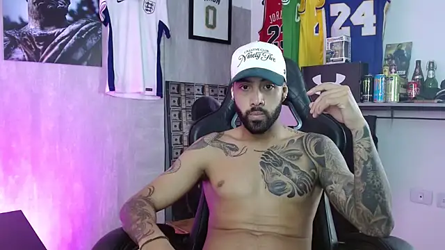 Hendry  online show from December 22, 2025, 1:17 am