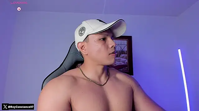 RoyConstance online show from November 11, 2025, 3:34 am