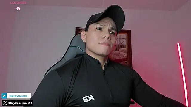 RoyConstance online show from October 3, 2025, 4:03 am