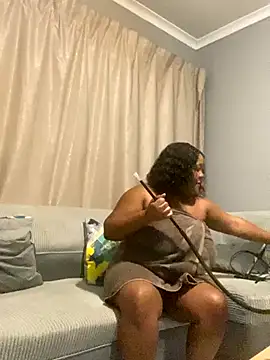 Snapshot of Missmoox24 chatting on November 6, 2025, 2:04 am Missmoox24 online show from November 6, 2025, 2:04 am