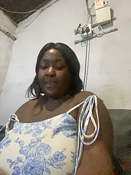 Snapshot of Missmoox24 chatting on March 14, 2025, 12:21 am Missmoox24 online show from March 14, 2025, 12:21 am