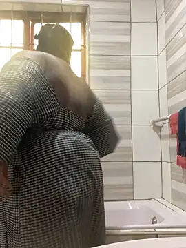 Snapshot of Missmoox24 chatting on September 11, 2025, 10:26 am Missmoox24 online show from September 11, 2025, 10:26 am