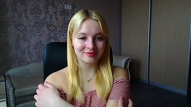 Snapshot of Milka_kiss_ chatting on April 18, 2026, 10:50 am Milka kiss online show from April 18, 2026, 10:50 am
