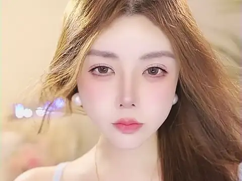 Qiaoqiao  online show from August 3, 2026, 6:54 am
