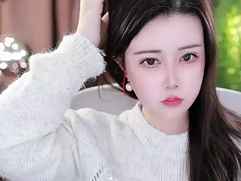 Snapshot of Qiaoqiao_ chatting on February 13, 2025, 8:45 pm Qiaoqiao online show from February 13, 2025, 8:45 pm