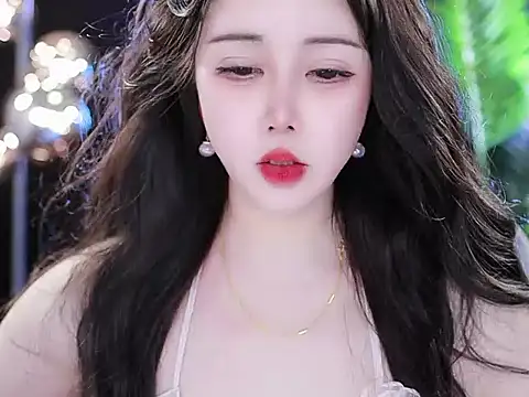 Snapshot of Qiaoqiao_ chatting on March 19, 2025, 12:56 pm Qiaoqiao online show from March 19, 2025, 12:56 pm