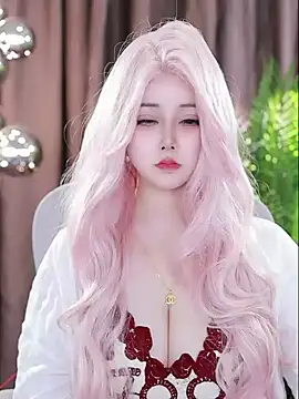 Snapshot of Qiaoqiao_ chatting on February 22, 2025, 10:51 am Qiaoqiao online show from February 22, 2025, 10:51 am