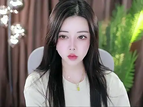 Snapshot of Qiaoqiao_ chatting on February 28, 2025, 5:04 pm Qiaoqiao online show from February 28, 2025, 5:04 pm