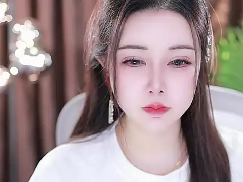 Snapshot of Qiaoqiao_ chatting on March 3, 2025, 7:03 am Qiaoqiao online show from March 3, 2025, 7:03 am