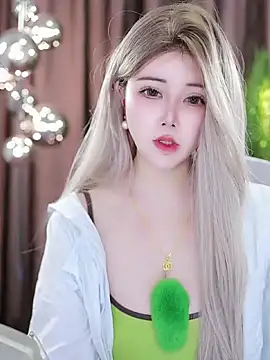 Snapshot of Qiaoqiao_ chatting on February 20, 2025, 10:16 am Qiaoqiao online show from February 20, 2025, 10:16 am