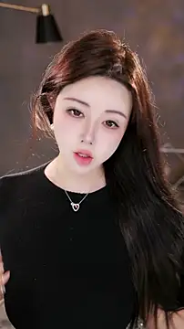 Qiaoqiao  online show from October 26, 2025, 4:18 pm