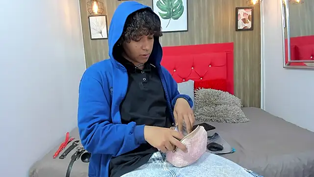 axel ps online show from March 11, 2025, 8:31 pm