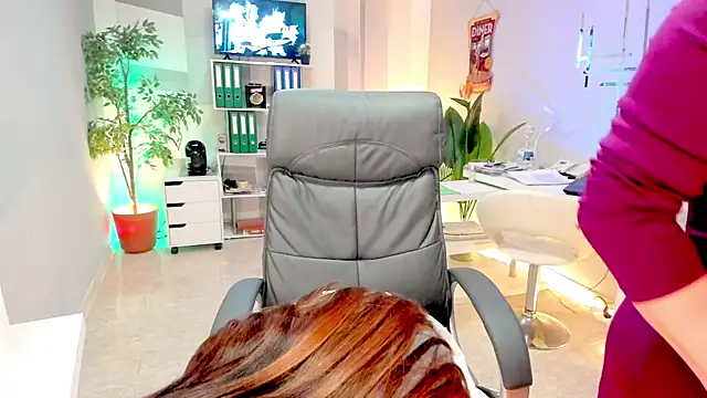 Snapshot of Butterflyblue_dream chatting on January 13, 2025, 5:33 pm Butterflyblue dream online show from January 13, 2025, 5:33 pm