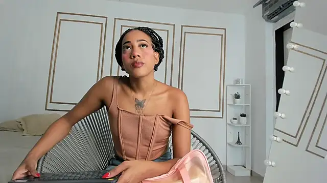 Snapshot of flavia_cruz chatting on September 21, 2025, 7:41 pm flavia cruz online show from September 21, 2025, 7:41 pm