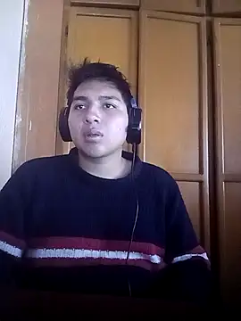 Snapshot of LoganFinds chatting on December 1, 2025, 1:45 pm LoganFinds online show from December 1, 2025, 1:45 pm