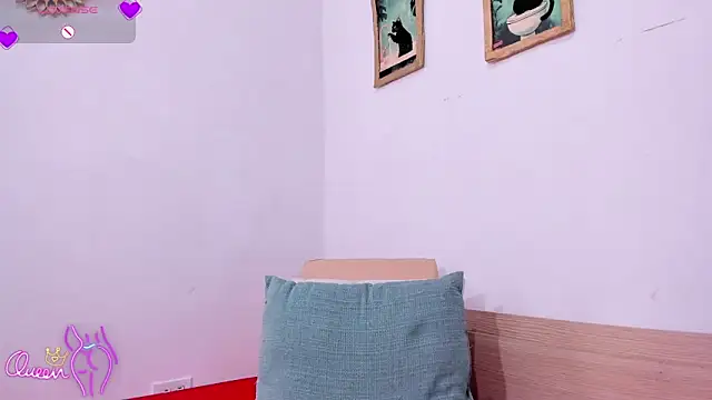 LilitRobins online show from June 21, 2026, 7:52 pm