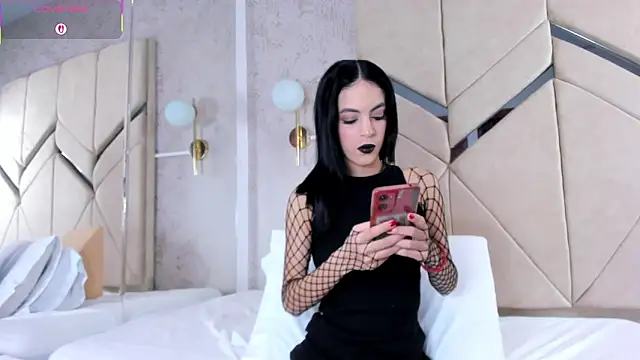 Snapshot of LilitRobins chatting on October 2, 2025, 10:02 pm LilitRobins online show from October 2, 2025, 10:02 pm