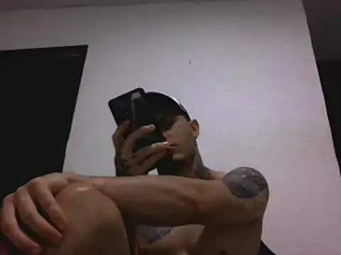 Snapshot of JAXXX367 chatting on February 9, 2025, 9:17 pm JAXXX367 online show from February 9, 2025, 9:17 pm