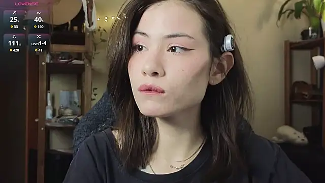 Snapshot of alicekiit chatting on February 7, 2026, 7:11 pm alicekiit online show from February 7, 2026, 7:11 pm