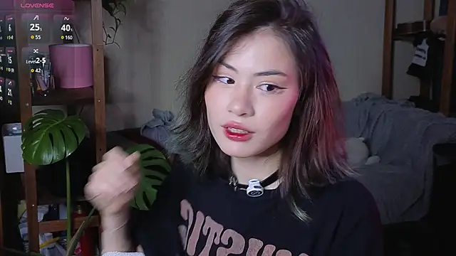 alicekiit online show from October 13, 2025, 6:31 pm