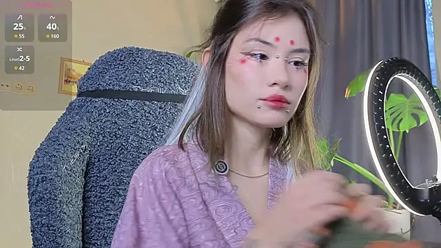 alicekiit online show from October 31, 2025, 1:41 pm