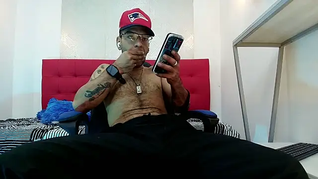 Andrey u92 online show from November 5, 2025, 7:28 pm