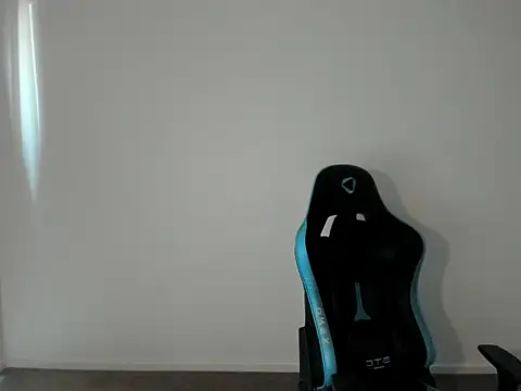  DownUnderFit  online show from October 28, 2025, 10:52 pm