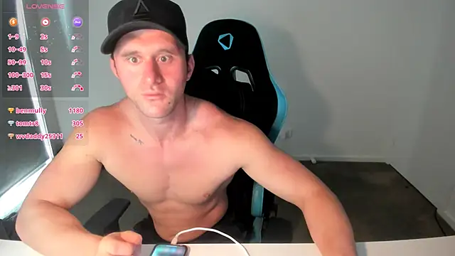  DownUnderFit  online show from November 4, 2025, 10:35 pm