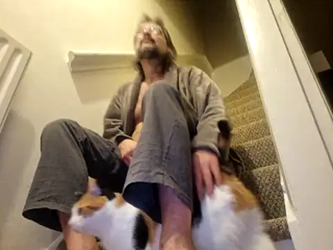 stavroun online show from November 9, 2025, 5:00 am