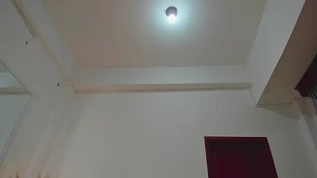 SabrinaWarrenn online show from October 9, 2025, 12:22 am