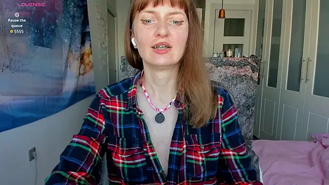 Snapshot of YourSexyNeighbour chatting on January 11, 2026, 3:08 pm YourSexyNeighbour online show from January 11, 2026, 3:08 pm